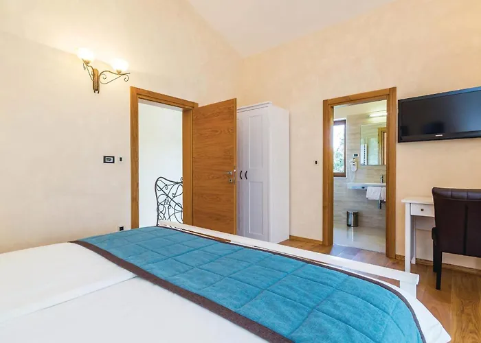 Σπίτι διακοπών 4 Bedroom Beautiful In Turcic